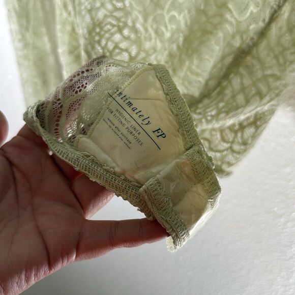 NWOT- Free People- in my head sage green sheer lace bodysuit- Size XS - Picture 8 of 11